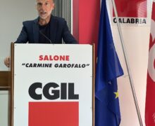 Sandro Ruotolo, su proposta del Sunia-Cgil Calabria, firma il documento “Il diritto all’abitare per una Europa sociale e dei diritti”