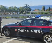 Inseguimento a Villa San Giovanni, arrestato un uomo per resistenza a pubblico ufficiale e denunciato un altro per porto di armi improprie