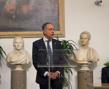 Naccari miglior Console dell’ anno 2024. In Campidoglio la consegna del premio e le sue motivazioni, alla presenza di numerosissime autorità italiane ed estere