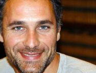 AMA Calabria, Raoul Bova a Lamezia Terme e Catanzaro con “Il nuotatore di Auschwitz”